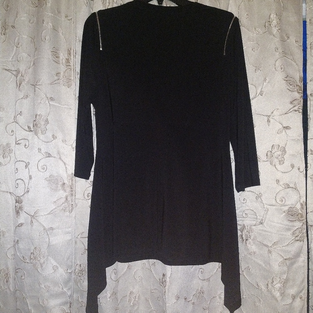 Black 3/4 Blouse